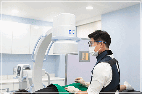 인천 허리디스크 수술 권유 신기탑365정형외과 엄병훈 원장 C-arm시술사진